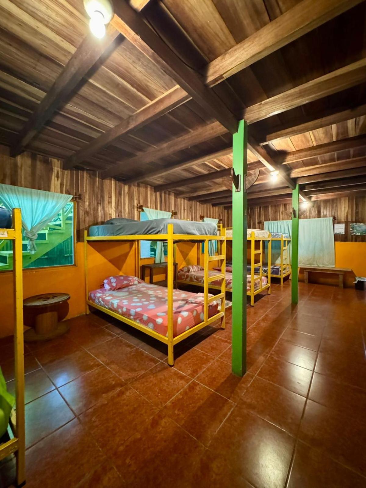 Madre Selva Hostel Puerto Viejo de Talamanca Kültér fotó